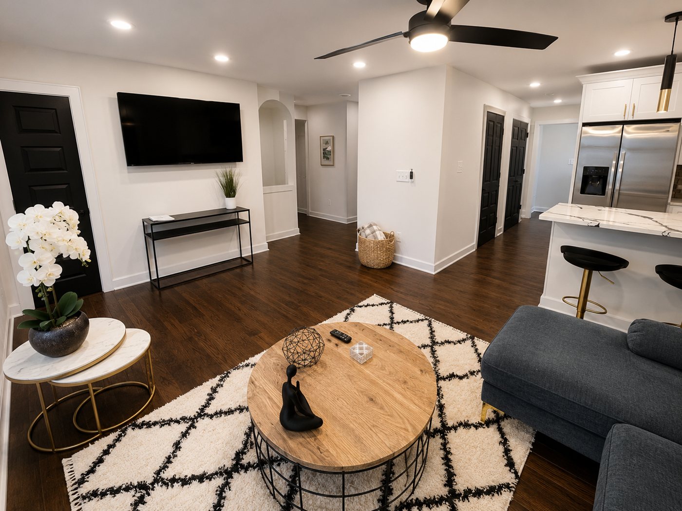 livingroomopen