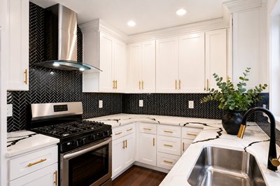 kitchenislandwhite